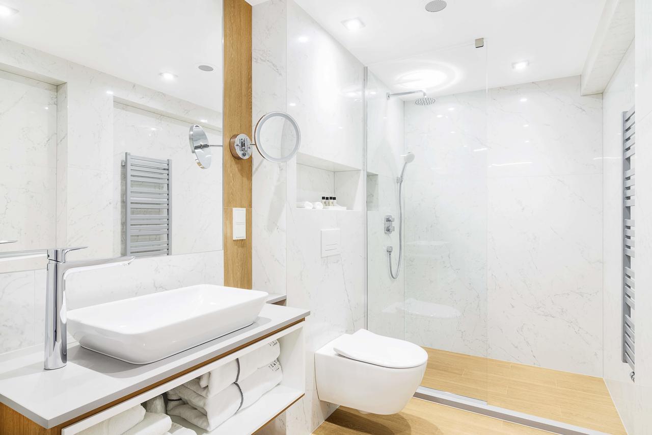 Standard Double or Twin Room Balcony